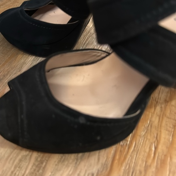 Torta Caliente Black Mary Jane Heels Ankle Straps Suede Platform great cond! 🖤 - Picture 8 of 8